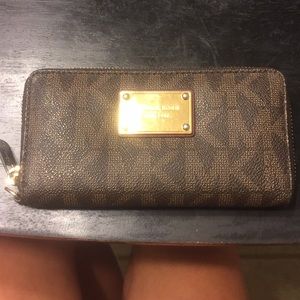 Michael Kors wallet !